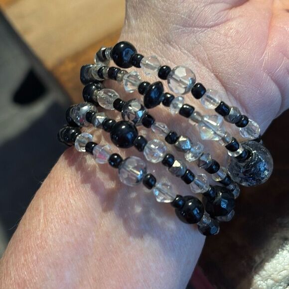 Bracelet, Black and Crystal Wrap Bracelet, NEW, Handmade, Artisan - Picture 4 of 4
